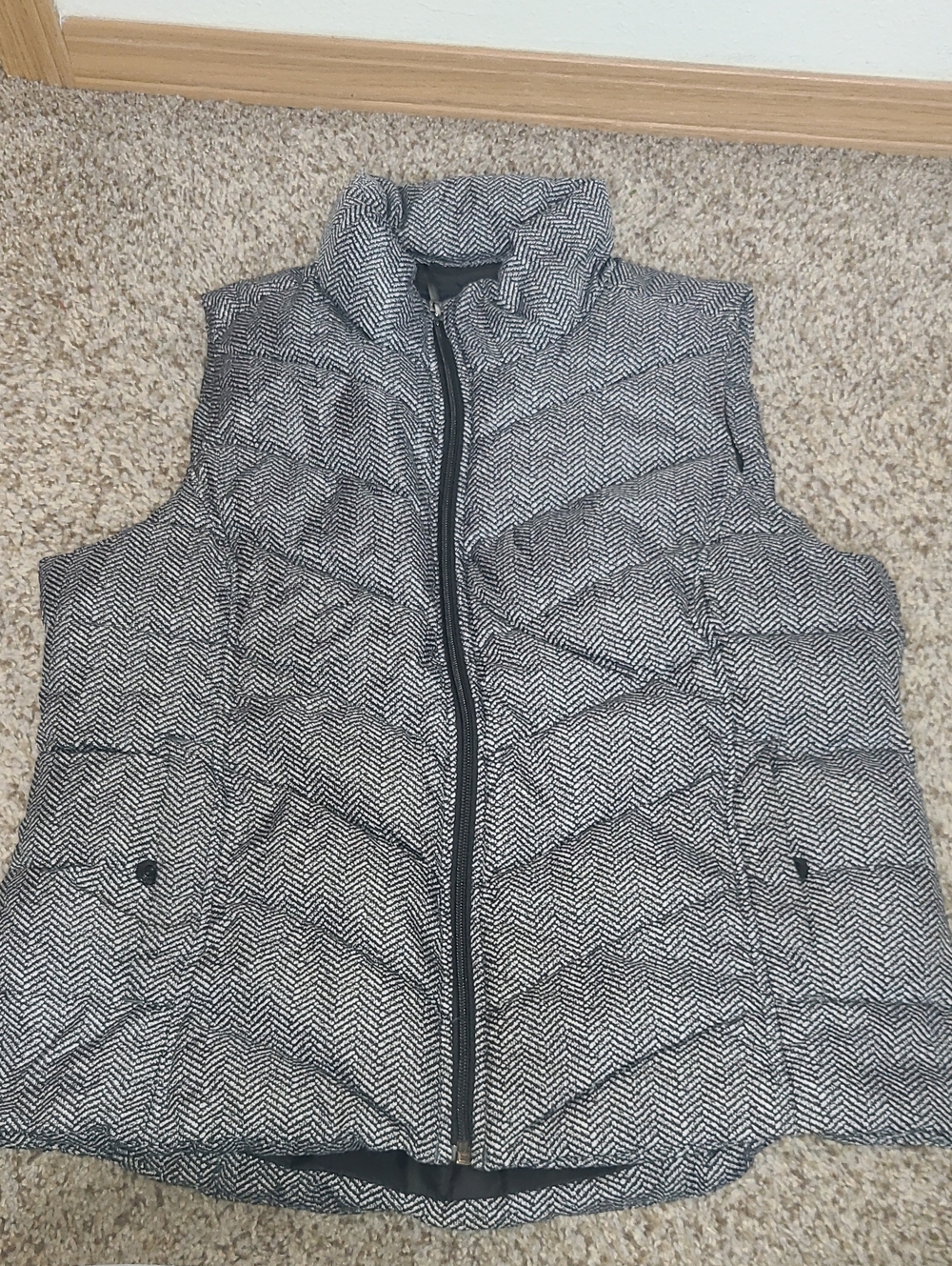 Lands' End Black & White Herringbone Quilted Down Puffer Vest